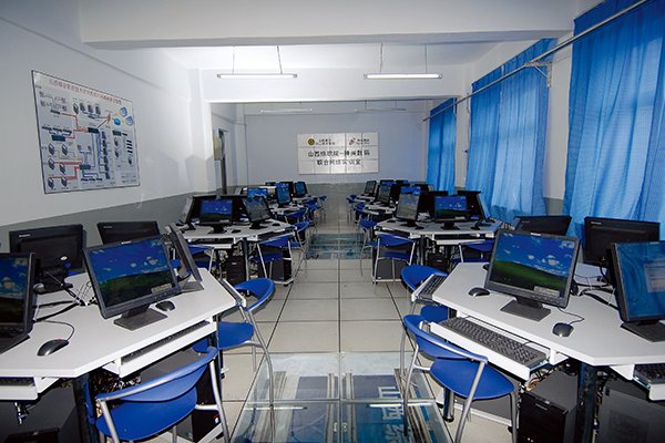 数控基地教学设施