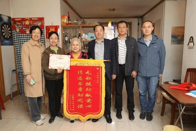 博电竞活动入口教师耿莺的母亲刘淑兰女